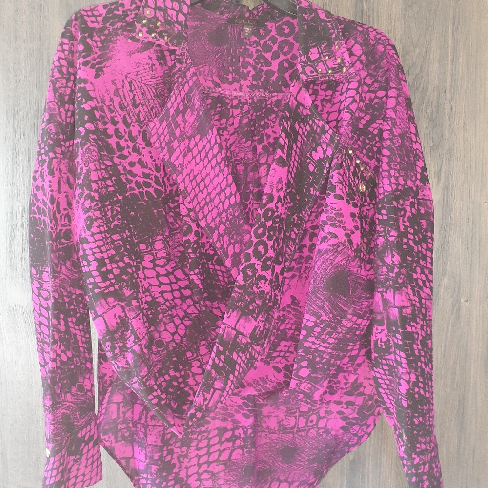 GLO blouse